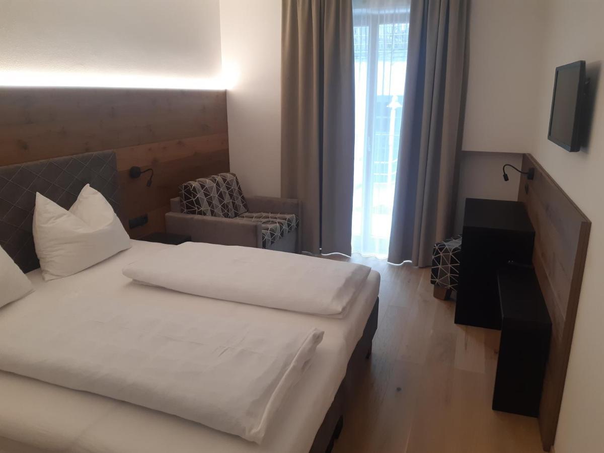 Hotel Krone Brunico Exterior photo