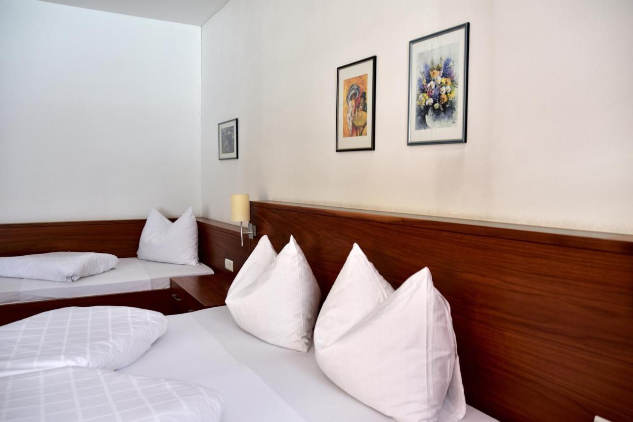 Hotel Krone Brunico Exterior photo