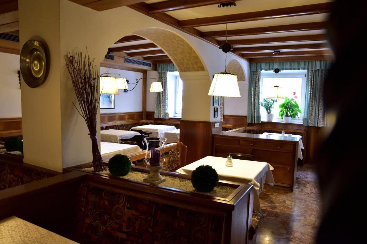 Hotel Krone Brunico Exterior photo