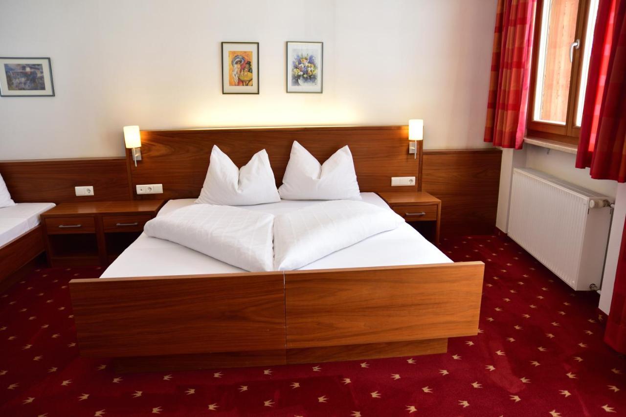 Hotel Krone Brunico Exterior photo