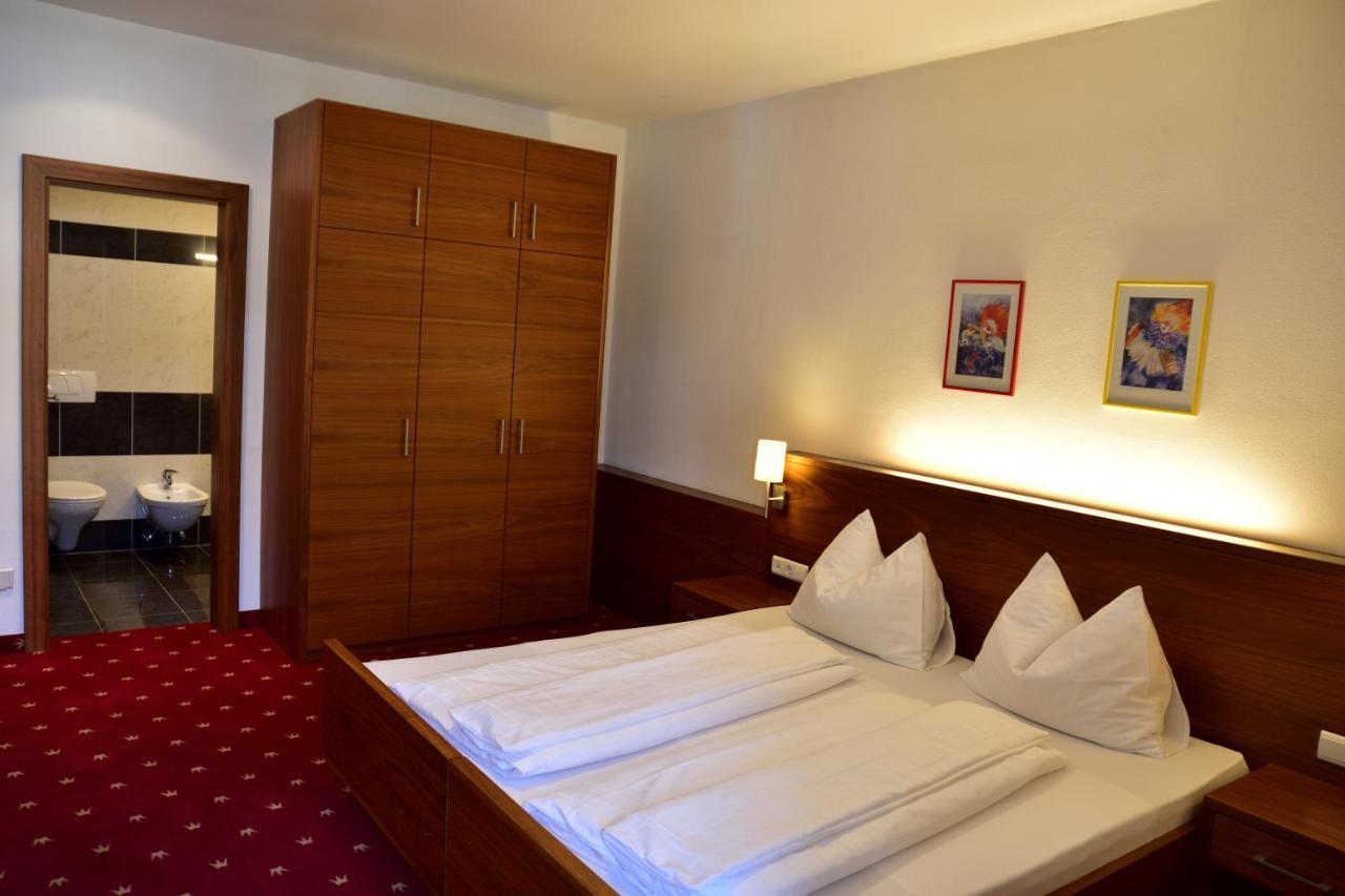 Hotel Krone Brunico Exterior photo