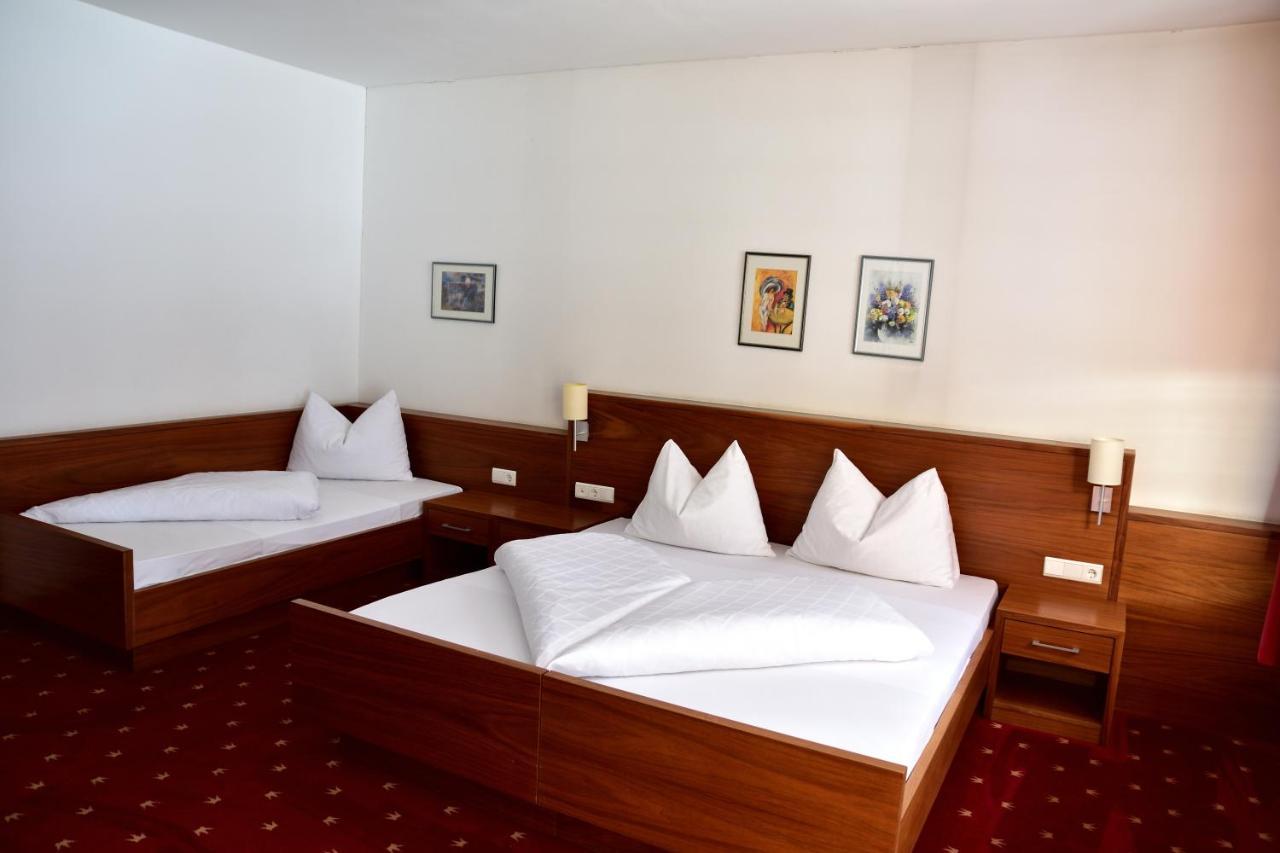 Hotel Krone Brunico Exterior photo