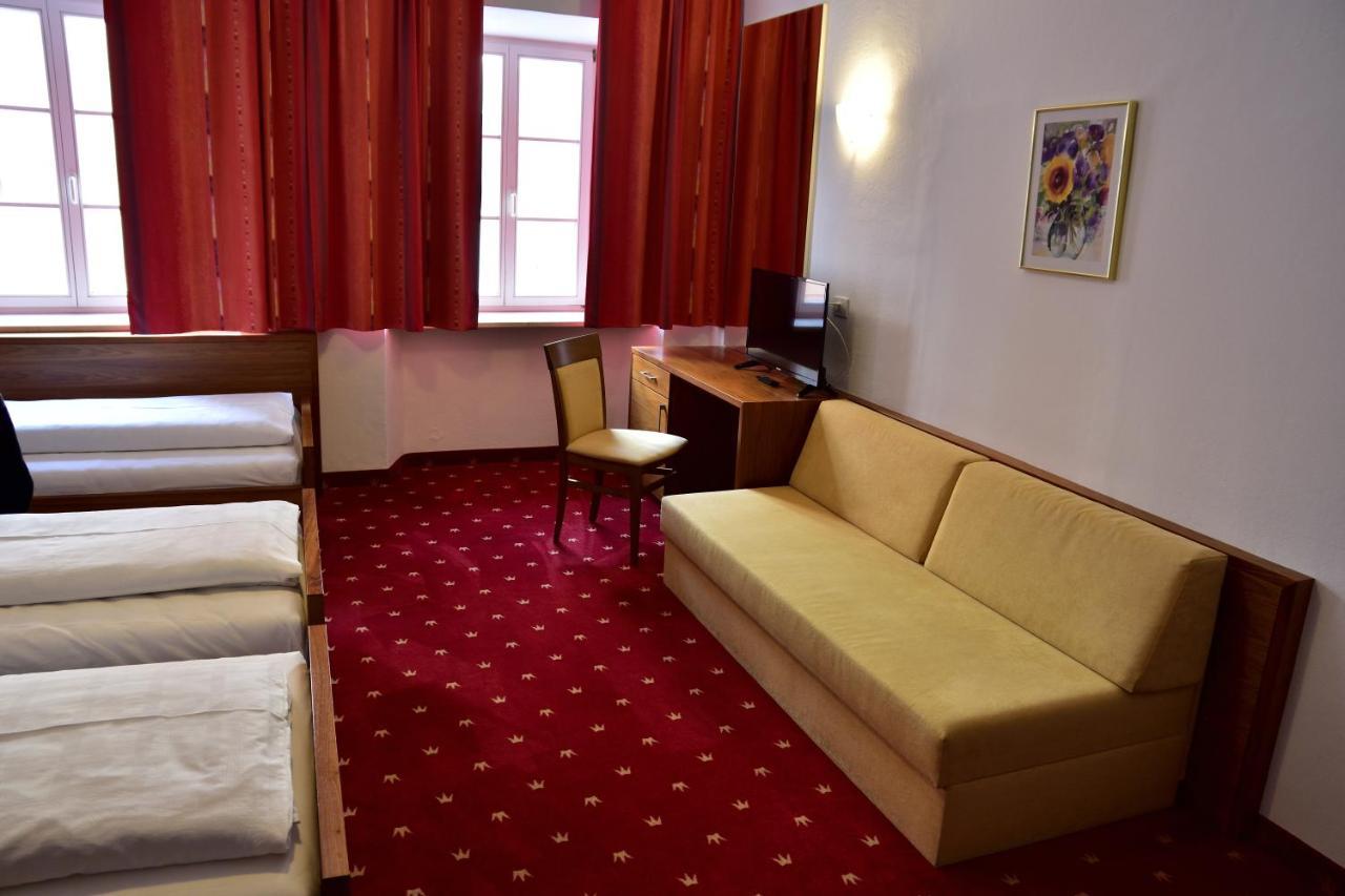 Hotel Krone Brunico Exterior photo