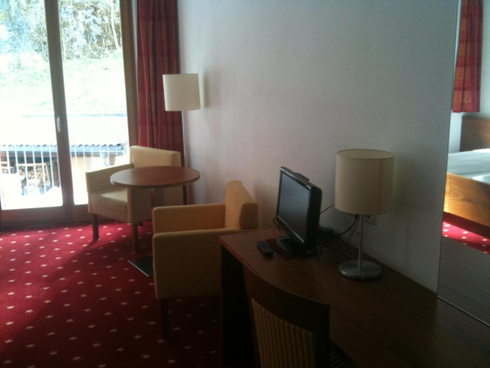 Hotel Krone Brunico Exterior photo